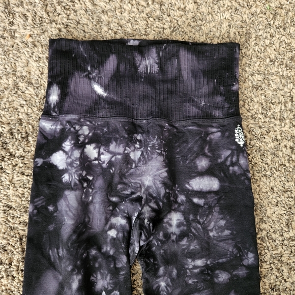 Free People Movement Good Karma Tie Dye Leggings - Picture 5 of 9